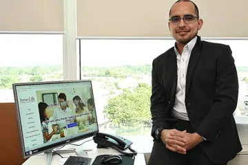SERTAI KLINIK SWASTA: Sejak 1 Oktober lalu, Dr Syed Harun Taha Alhabsyi menyertai Klinik Perubatan Psikologi Better Life - yang terletak di Pusat Perubatan Novena - sebagai Konsultan Pakar Psikiatri. Sebelum ini, beliau merupakan konsultan di SAF.