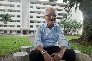 ERA POP YEH YEH: Encik Basiron (atas) merupakan penganjur pelbagai acara Pop Yeh Yeh dalam tahun-tahun 1960-an. - Foto-foto MCI