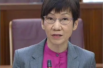 CIK FU: Langkah tambahan bertujuan melindungi kesihatan dan keselamatan pengunjung terutama golongan warga emas. - Foto fail