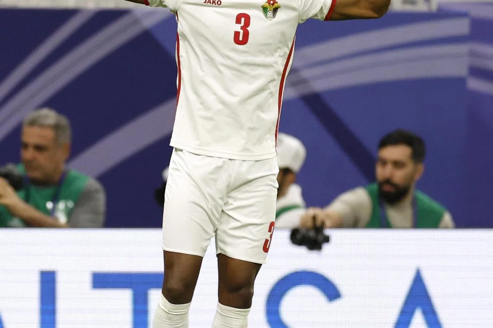 Pemain pertahanan Jordan, Abdallah Nasib, memainkan peranan penting untuk menghalang Qatar daripada menjaringkan gol. 