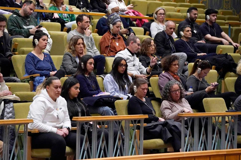 Kaum keluarga tebusan Israel yang masih ditahan Hamas, menghadiri mesyuarat Majlis Keselamatan Pertubuhan Bangsa-Bangsa Bersatu (PBB) mengenai konflik di Timur Tengah di pejabat PBB di New York pada 11 Mac.