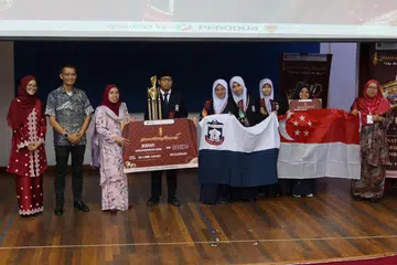 madrasah aljunied, pertandingan debat, juara