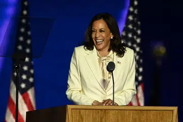 - Senator Kamala Harris yang 'dipilih' menjadi Naib Presiden Amerika Syarikat (AS) baharu - Foto AFP