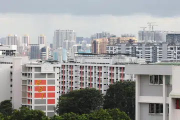 Pendapatan isi rumah median di Singapura terus meningkat walau setelah disesuaikan untuk mengambil kira inflasi.