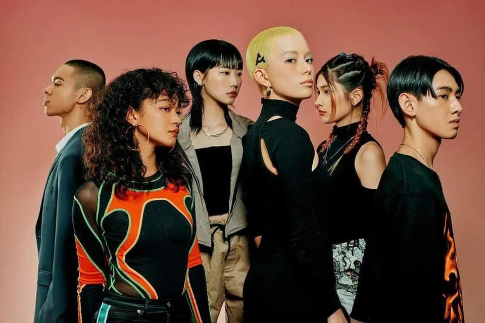 Gaya fesyen belia pada zaman moden ini banyak mengambil inspirasi daripada wadah media sosial tertentu, termasuk TikTok, Instagram dan Pinterest.