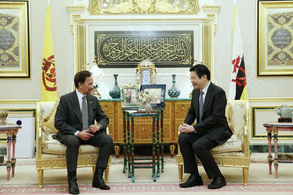 PM Lawrence Wong akan membuat lawatan pertamanya ke Brunei dan Malaysia sebagai Perdana Menteri pada 11 dan 12 Jun. Gambar menunjukkan pertemuan Encik Wong, semasa menyandang jawatan Timbalan Perdana Menteri (DPM),  dengan Sultan Brunei, Sultan Hassanal Bolkiah pada Januari 2023. 