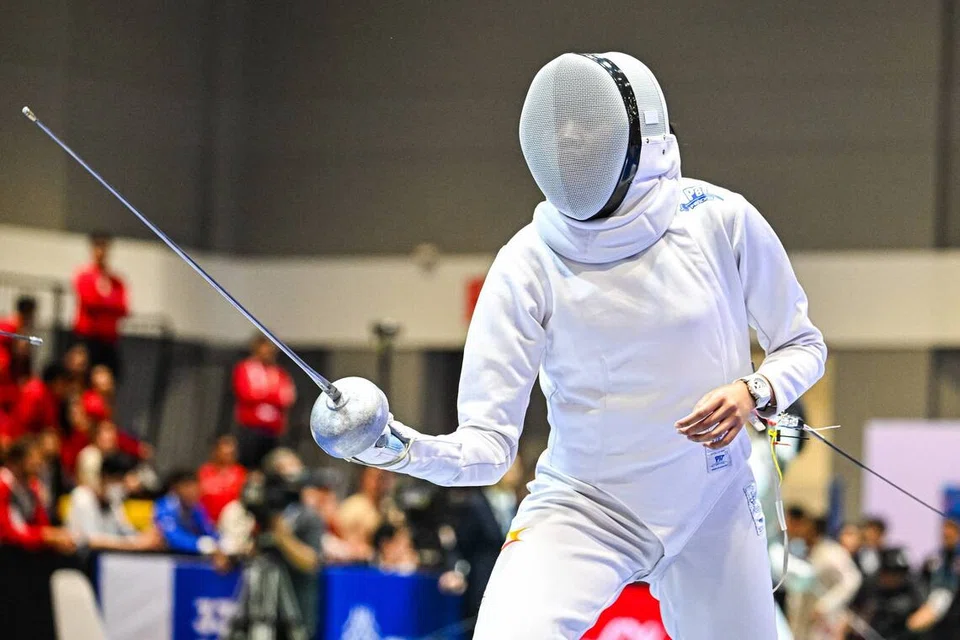 Atlet lawan pedang negara, Kiria Tikanah.