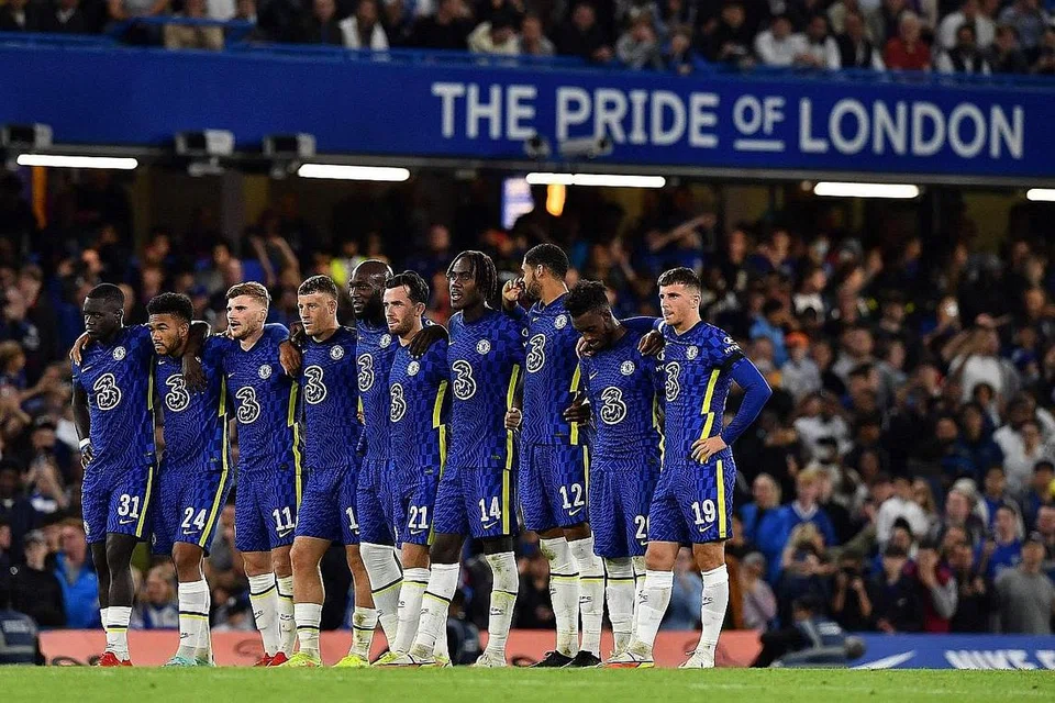 TUGAS BERAT: Juara bertahan, Chelsea sewaktu aksi Piala Liga menentang Aston Villa di Stamford Bridge yang berakhir dengan kemenangan dan membawa The Blues ke pusingan keempat berdepan Southampton. Chelsea akan mempunyai tugas berat mempertahankan Liga Juara-Juara. - Foto AFP