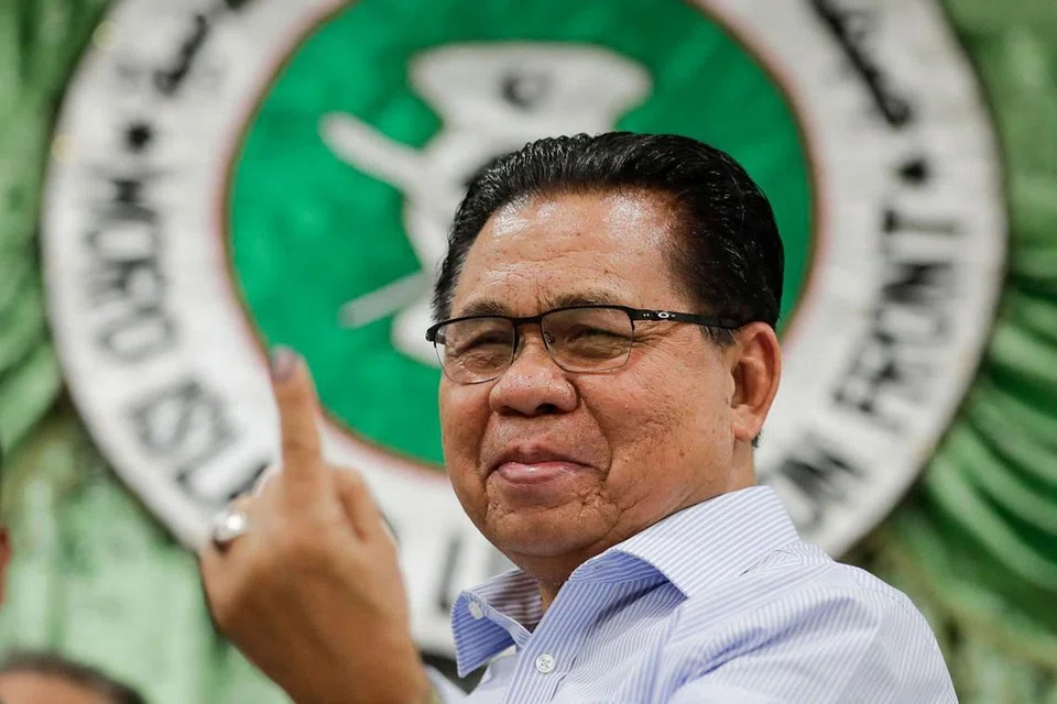 PILIH DAMAI: MILF pimpinan Al Haj Murad Ebrahim berhenti menuntut perpisahan daripada Filipina dan ikut menentang militan sebagai balasan. - Foto EPA-EFE 