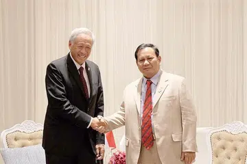 - Foto FACEBOOK NG ENG HEN