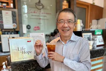 Encik Tim Oei, Ketua Pegawai Eksekutif (CEO), Yayasan Buah Pinggang Kebangsaan (NKF), berkongsi perjalanan peribadinya dengan diabetes, mengurus keadaan dirinya melalui pematuhan terhadap ubat-ubatan dan perubahan gaya hidup.