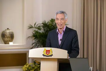 ENCIK LEE HSIEN LOONG: Mengiktiraf penerima pingat budaya sebagai contoh dan ikon kebudayaan, yang akan terus memberi inspirasi kepada generasi baru artis dan penghibur tempatan.