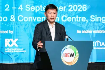 Menteri Pembangunan Negara, Encik Chee Hong Tat, menyampaikan ucapan pembukaan pada acara Minggu Persekitaran Binaan Antarabangsa (IBEW) di Pusat Ekspo dan Konvensyen Marina Bay Sands, pada 2 September.