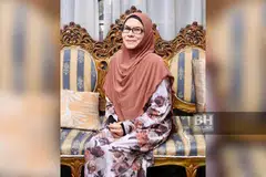 Datuk Sarimah Ahmad berkata empat filem pengeluaran syarikatnya, Sarimah Film Productions, yang pita asalnya diambil oleh seorang individu terkenal ialah ‘Detik 12 Malam’, ‘Jejak Bertapak’, ‘Dia Ibuku’ dan ‘Kabus Tengahari’.