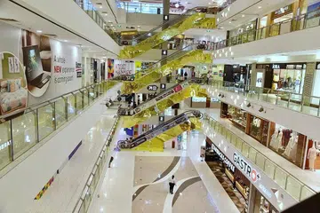 Penjualan runcit S'pura kuncup 8.6% pada Februari; F&B antara terjejas teruk