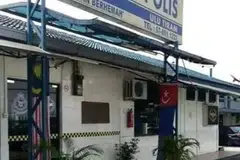 Balai Polis Ulu Tiram, Johor, menyaksikan terkorbannya dua anggota polis Malaysia dalam satu serangan berdarah oleh seorang lelaki berusia 21 tahun pada 17 Mei.