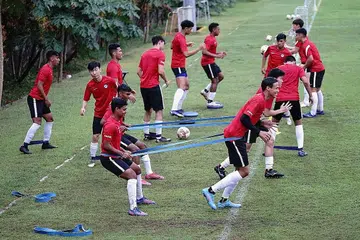AKHIRI KEMARAU PINGAT: Singa Muda perlu mengatasi cabaran dua musuh ketat - Thailand dan Malaysia - jika mahu melangkah ke separuh akhir Sukan SEA nanti. Kumpulannya turut menampilkan Kemboja dan Laos. - Foto BH oleh KHALID BABA 