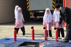 Pelajar rendah Madrasah Al-Ma’arif Al-Islamiah mengharungi Cabaran Lionhearter Pertahanan Awam Junior yang berlangsung di Balai Bomba Punggol pada Julai. Mereka mendapat tempat kedua dalam pertandingan itu.