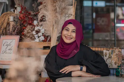 Hanim Mohd Saleh, Editor Bersekutu (Kolumnis Kanan), Berita Harian/Berita Minggu.