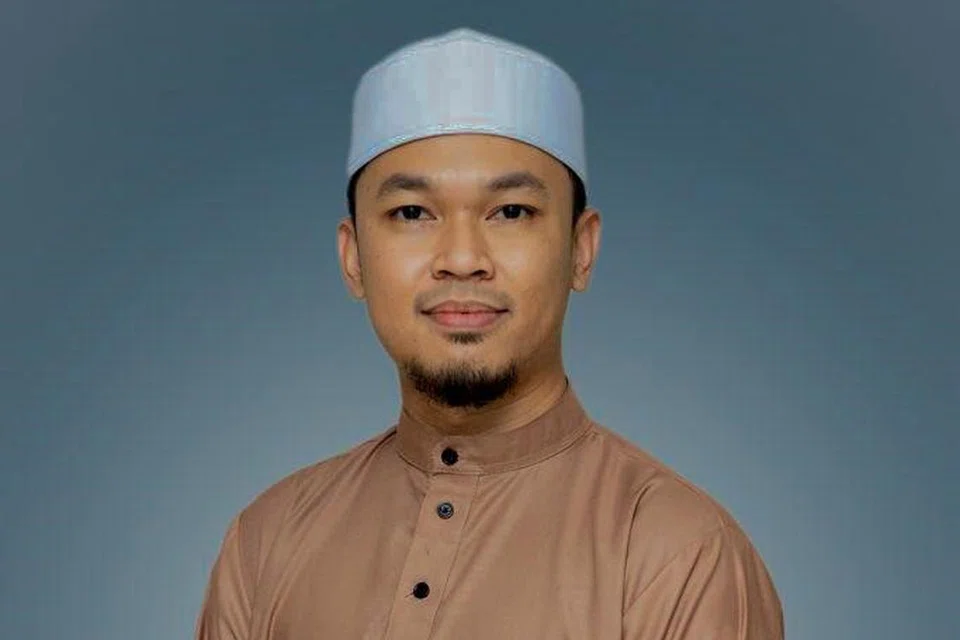 Ustaz Khalil Rosli mengajak Muslim mengimarahkan Masjid Darul Aman. 