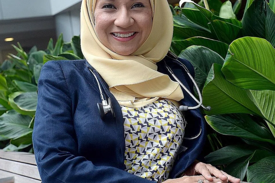 DR NUR FARHAN ALAMI: Berazam mahu terus menggunakan bahasa Melayu sebagai wadah untuk memahami keperluan masyarakat dan menggalak kesihatan dan kesejahteraan. - Foto fail