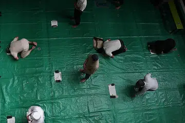 HIDUP WASATIYYAH: Menurut penulis, keputusan penutupan masjid memilukan kita, namun sebagai ummat wasat, kita seharusnya adil, sederhana dan seimbang dalam menerima panduan secara ilmiah dan praktikal bagi kepentingan bersama. - Foto BM oleh KELVIN CHNG