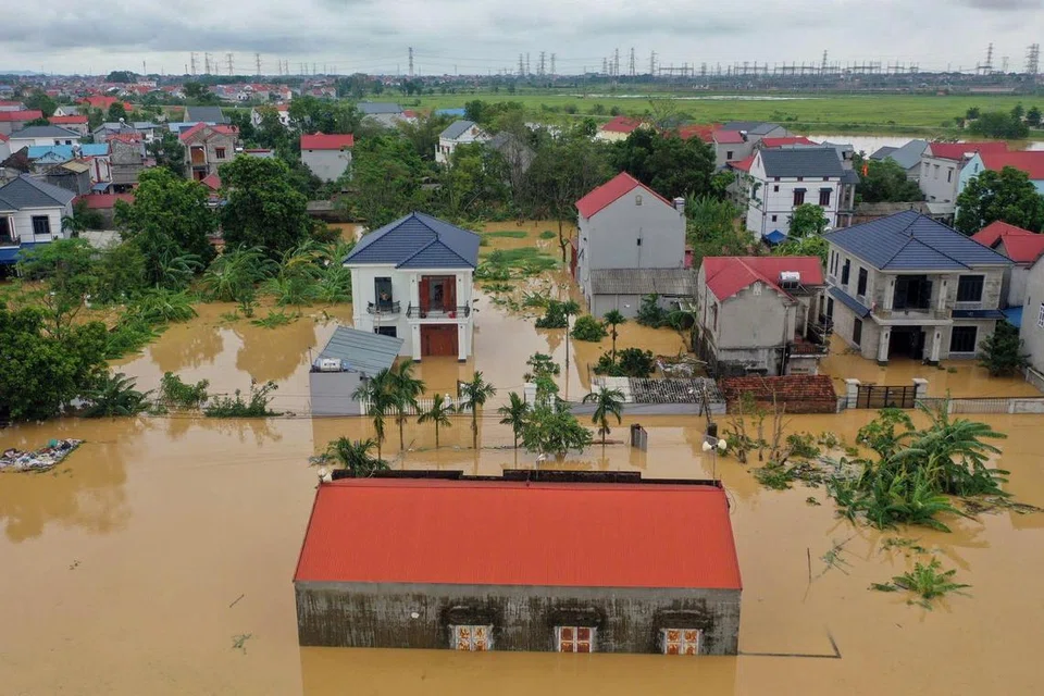 Gambar dari udara menunjukkan air bah di wilayah Thai Nguyen pada 10 September, selepas taufan ‘Yagi’ melanda utara Vietnam, dengan puluhan ribu orang terpaksa meninggalkan rumah mereka.  