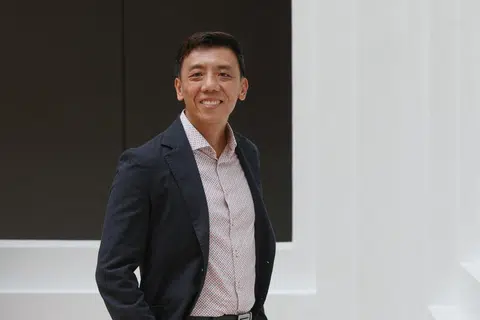 Singapura, Sert, Jeffrey Siow