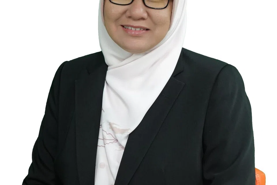 Pegawai Farmasi Pusat Racun Negara, Universiti Sains Malaysia, Cik Sulastri Samsudin.