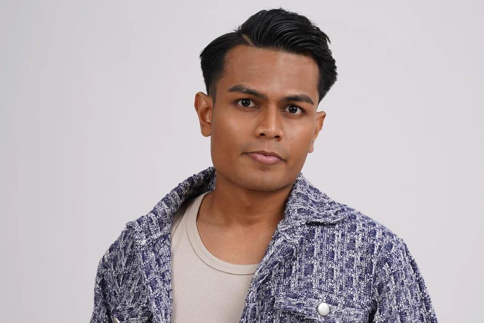 Penyanyi Singapura, Eddy Sophian, melancarkan single kedua berjudul, ‘Sakit Sakit Sakit’, sebuah kerjasama bersama komposer Indonesia, Ilham Baso, yang telah menciptakan karya lagu untuk artis ternama seperti Ara Johari dan Judika.