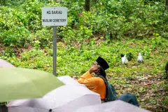 Segmen laungan azan berlaku pada akhir lawatan tersebut di sekitar kawasan Kampung Surau yang terletak di Pulau Ubin.