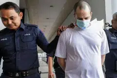 Lelaki warga Israel, Avitan Shalom, dijatuhi hukuman penjara maksimum tujuh tahun oleh Mahkamah Sesyen Kajang, Selangor, selepas mengaku bersalah atas dua tuduhan memiliki 200 butir peluru dan enam senjata api, pada 2024.