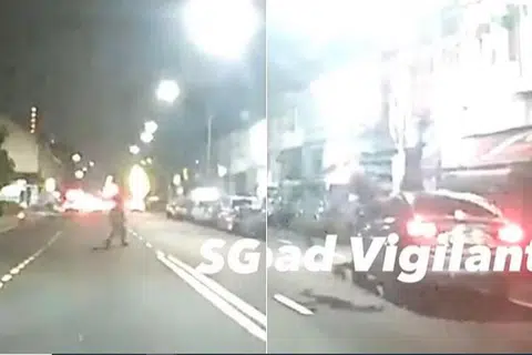 Pejalan kaki lelaki 51 tahun dan seorang wanita 32 tahun cedera dan dikejarkan ke hospital dalam keadaan sedar, kata polis.