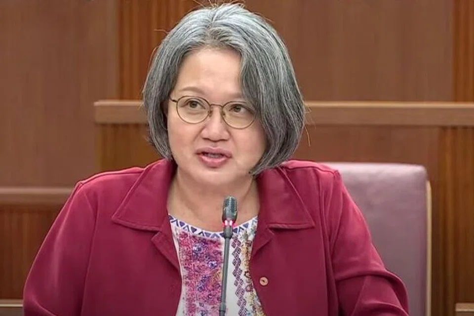 Pengerusi Parti Pekerja (WP), Cik Sylvia Lim, bertanya tentang kemudahan penjara susulan hukuman terhadap jutawan hartanah, Encik Ong Beng Seng, baru-baru ini.