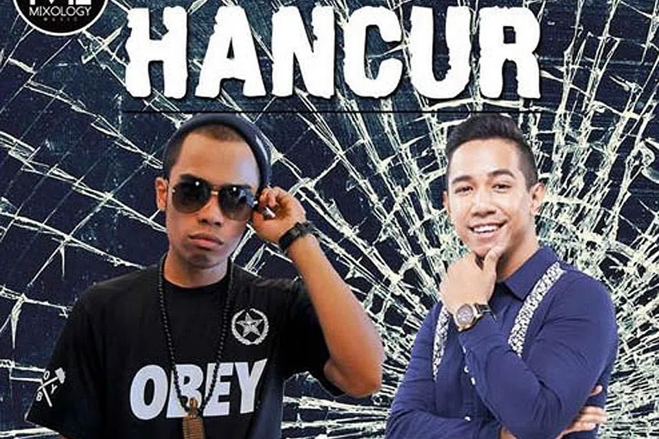 LEBIH RANCAK: Sufie Rashid (kanan) bergabung dengan penyanyi rap dari Negeri Sembilan, W.A.R.I.S untuk menghasilkan 'single' terbaru berjudul 'Hancur' yang mempunyai dua bahagian - satu yang menyampaikan emosi marah, dinyanyikan oleh Sufie, manakala  satu lagu menyampaikan emosi sedih, disampaikan oleh W.A.R.I.S. - Foto ihsan SUFIE RASHID