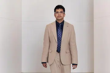 Dharmadasa D Dharamahsena atau Das DD terlibat dalam telefilem Tahun Baru 2025, terbitan Echo Entertainment, Paradox, yang disiarkan di saluran Suria. 
