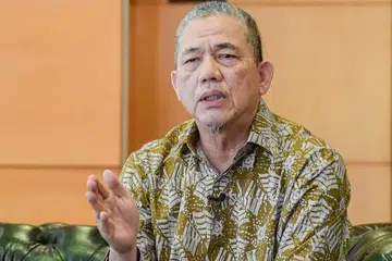 Timbalan Perdana Menteri, Datuk Seri Fadillah Yusof.