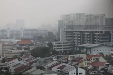 Keadaan berjerebu di Sin Ming Avenue pada pagi 20 Oktober. Mutu udara di Singapura merosot pada hari tersebut, dengan empat daripada lima daerah menghadapi tahap pencemaran udara tidak sihat.
