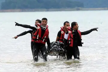 KES LEMAS NAIK MENDADAK: Sebanyak 700 kes lemas dilaporkan berlaku di Malaysia tahun lalu. Sepanjang minggu lalu sahaja, sembilan kematian dilaporkan dalam tiga kejadian berasingan di Selangor, Kedah dan Pahang. - Foto THE STAR