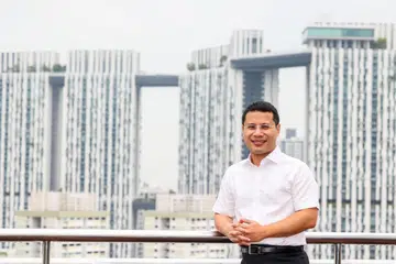 AKAN DIKAJI: Menteri Pembangunan Negara, Encik Desmond Lee berkata keperluan untuk melanjutkan langkah sementara membenarkan sehingga lapan orang penghuni bergantung kepada keadaan sewa pada akhir 2026.