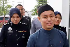 DIARAH BELA DIRI: Pendakwah selebriti, Azman Syah Alias atau lebih dikenali sebagai Pencetus Ummah (PU) Azman, diarah membela diri bagi dua tuduhan melakukan gangguan seksual terhadap seorang remaja.