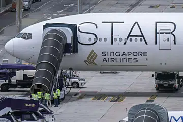 Pesawat Singapore Airlines (SIA), SQ321, mengalami gelora udara yang kuat pada 21 Mei di Lembangan Irrawaddy di Myanmar, kira-kira 10 jam setelah berlepas dari London.