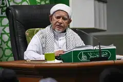 Presiden Parti Islam SeMalaysia (PAS), Tan Sri Abdul Hadi Awang. 