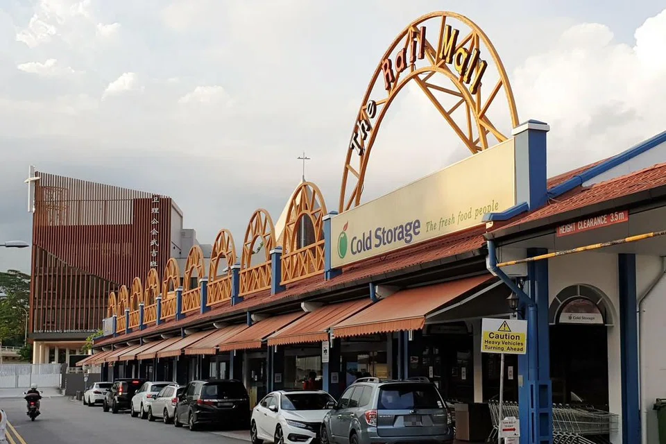 SPH Reit yang memilik pusat beli belah Paragon, The Clementi Mall dan The Rail Mall di Singapura berkata bahawa rebat cukai harta tanah yang diterimanya daripada pemerintah turut disalurkan kepada penyewa. - FOTO: LIANHE ZAOBAO