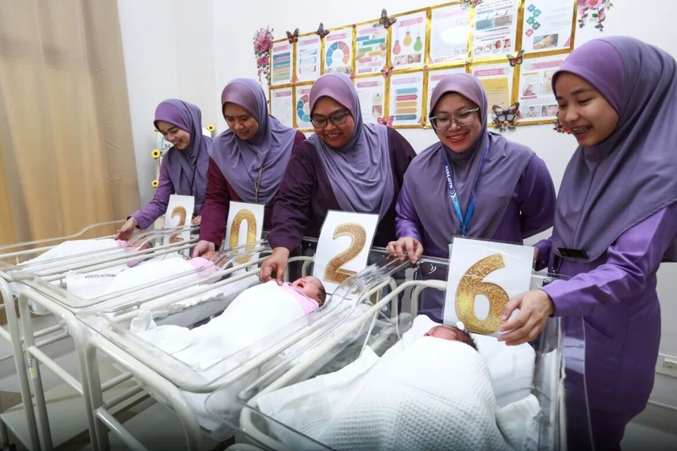 Jumlah Kadar Kesuburan (TFR) di Malaysia lebih rendah berbanding paras penggantian penduduk setakat 2024.