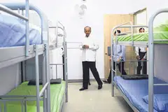LIHAT KEMUDAHAN TERSEDIA: Rumah Peralihan Selarang yang terletak di Upper Changi Road North merupakan rumah peralihan pertama di sini yang dikendalikan pemerintah. Ia menyediakan sokongan pascapenjagaan berstruktur bagi bekas pesalah berisiko tinggi di bawah Skim Jagaan Lanjut Mandatori (MAS).