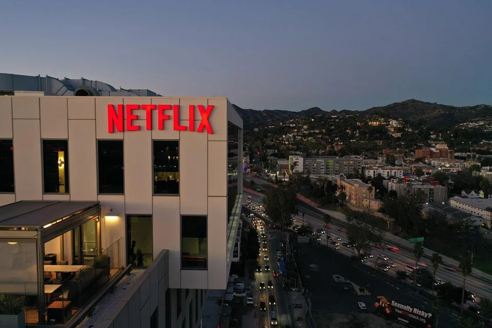 Pegawai eksekutif Netflix menggesa pelabur agar menumpukan perhatian kepada pendapatan dan margin operasi apabila menilai kemajuan syarikat tersebut, dan bukannya penambahan pelanggan.