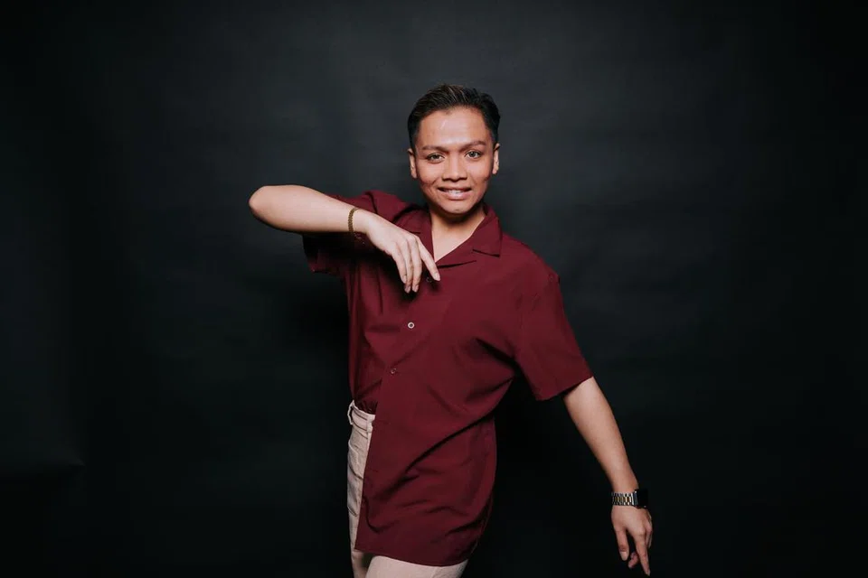 Meski lebih cenderung kepada tarian tradisional Melayu, Hidayat Zainal, sahut cabaran tonjol ketabahan dan aspirasi wanita melalui tarian Melayu kontemporari demi mematangkan diri sebagai pereka tari.