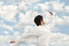 cloud dancer, pantone