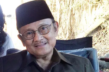 ALLAHYARHAM HABIBIE: Sebelum ini, Allahyarham dirawat kerana mengalami lelah akibat kegiatannya yang padat.